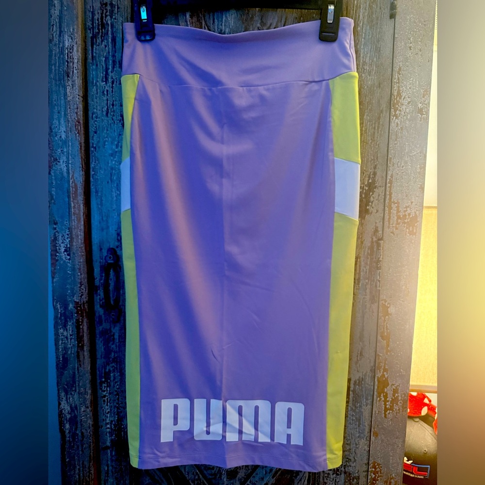 Never worn beautiful lilac skirt